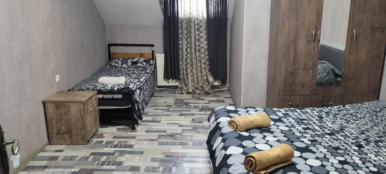 Kiev Hostel Tiflis Dış mekan fotoğraf