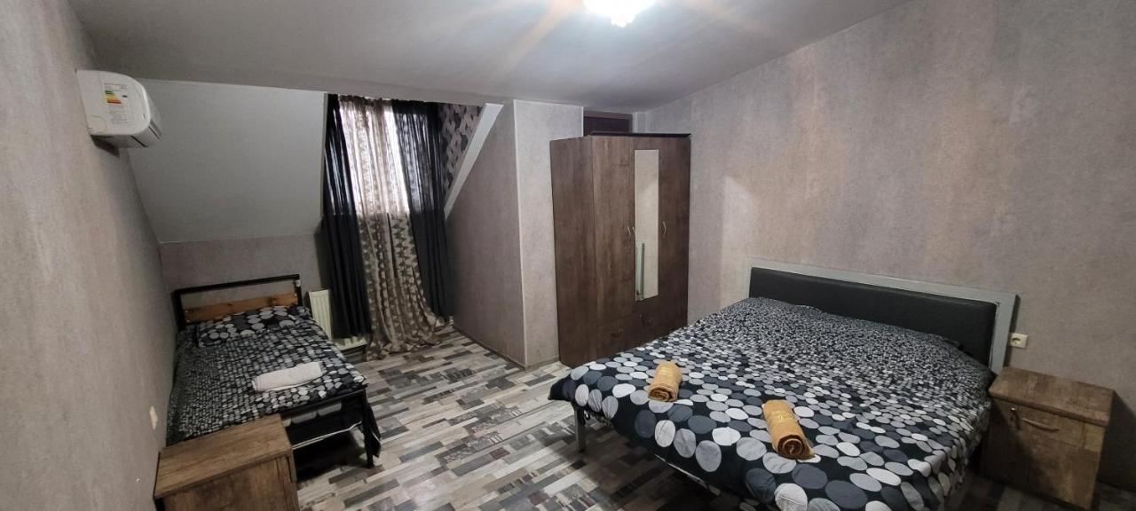 Kiev Hostel Tiflis Dış mekan fotoğraf