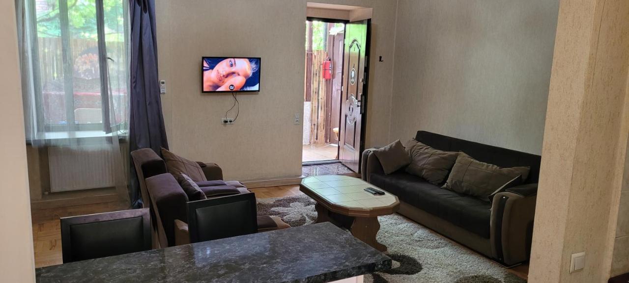 Kiev Hostel Tiflis Dış mekan fotoğraf