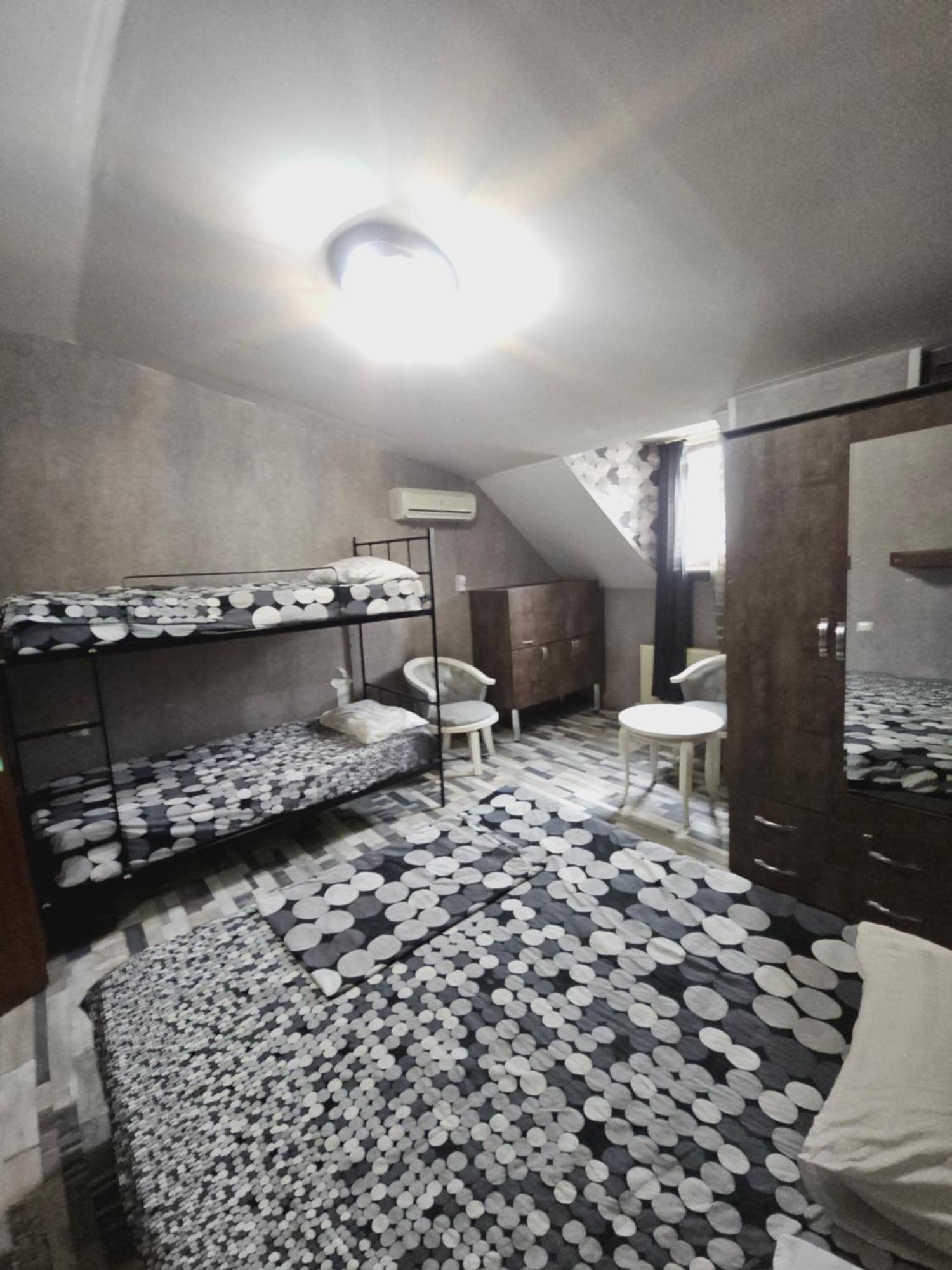 Kiev Hostel Tiflis Dış mekan fotoğraf