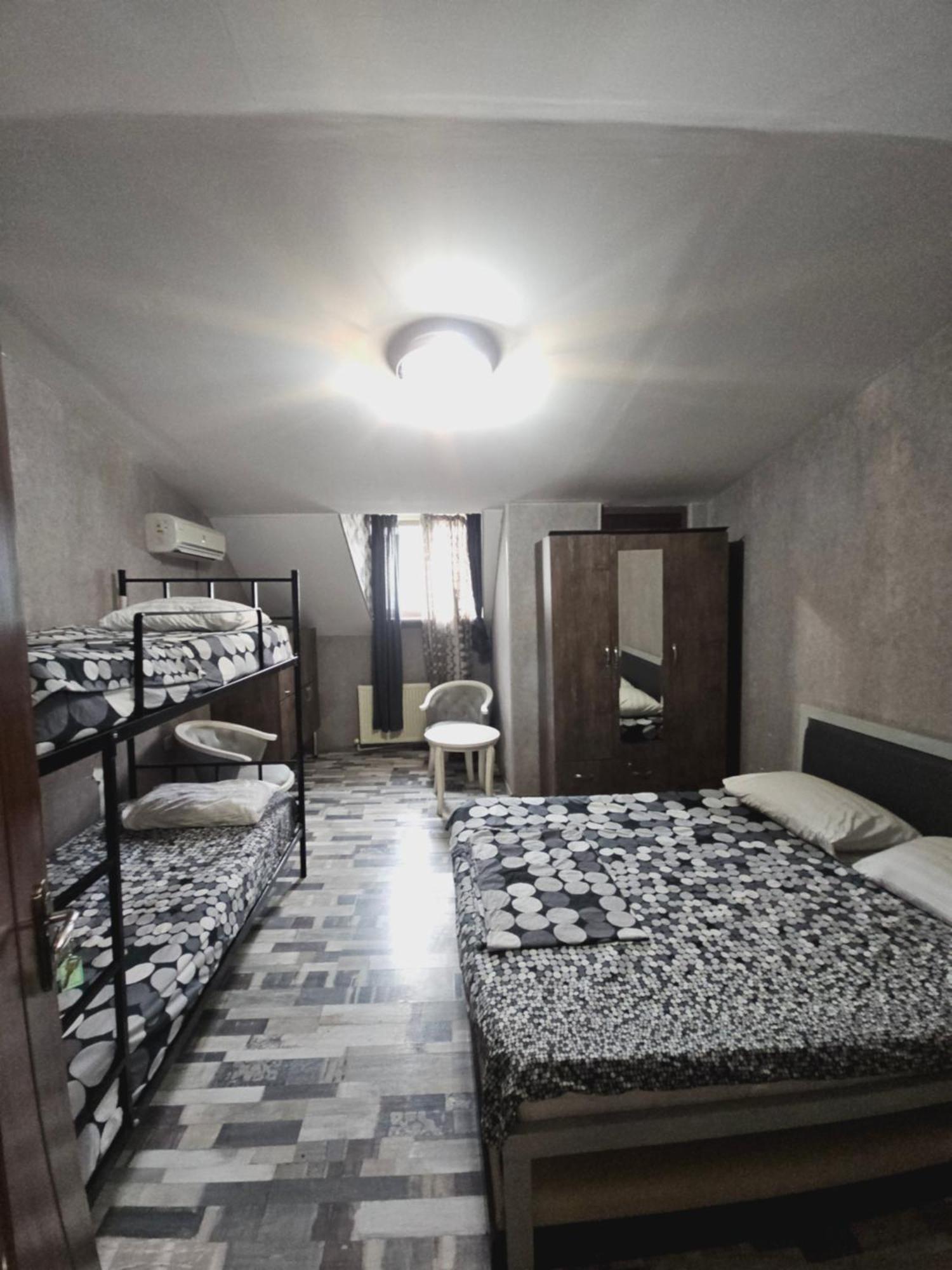 Kiev Hostel Tiflis Dış mekan fotoğraf